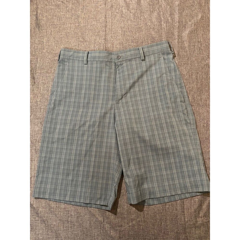 Nike‎ Golf Dri Fit Shorts Size Medium